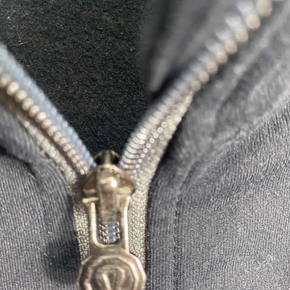 Lululemon men’s jacket sz M - Picture 12 of 12